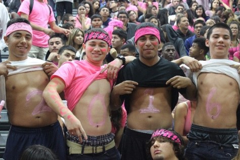 The Class of 2016 showing their skin for spirit
