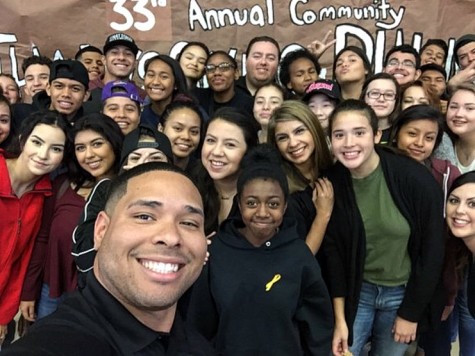 Sierra Linda students get in with the Vice President of Tolleson Union High School District School Board, Devin Del Palacio.